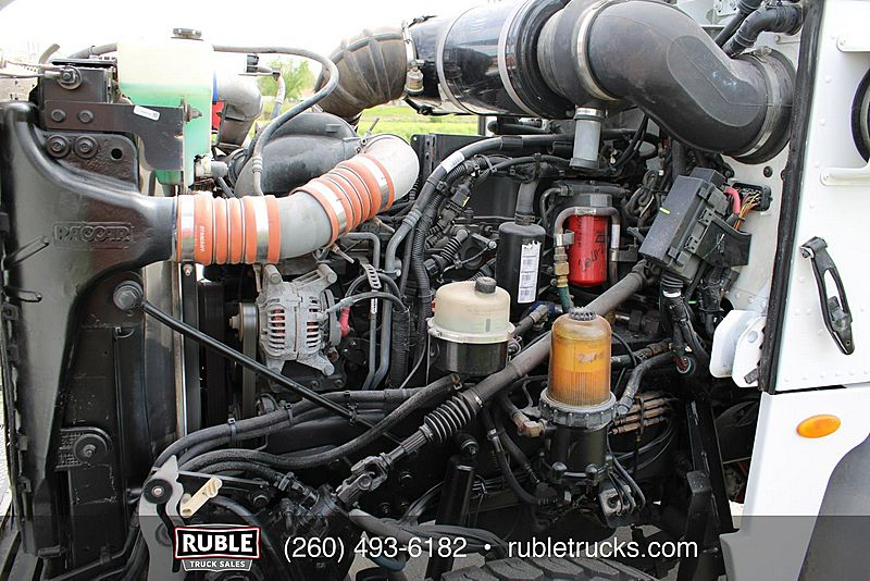 2014 Peterbilt 365