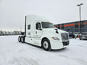 2022 International LT625 - Sleeper Truck