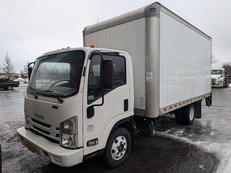 2018 Isuzu NPR HD
