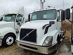 2016 Volvo VNL42T