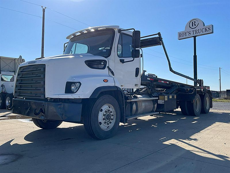 2013 Freightliner 114SD