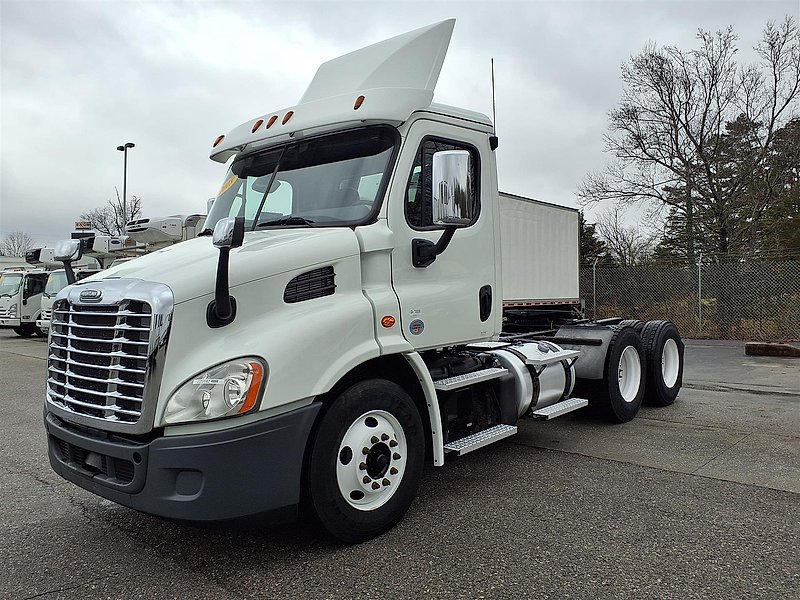 2018 Freightliner CASCADIA 113