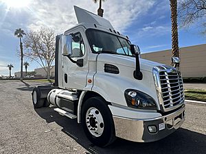 2017 Freightliner Cascadia 113