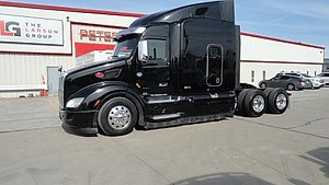 2020 Peterbilt 579 - Sleeper Truck