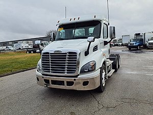 2018 Freightliner Cascadia 113 - Day Cab