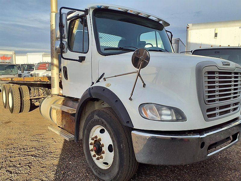 2015 Freightliner M2 112