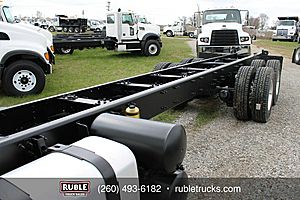 2013 Mack Granite GU813 - Cab & Chassis