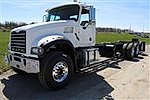 2013 Mack Granite GU713