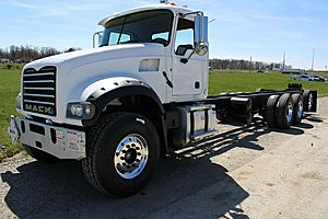 2013 Mack Granite GU713 - Cab & Chassis