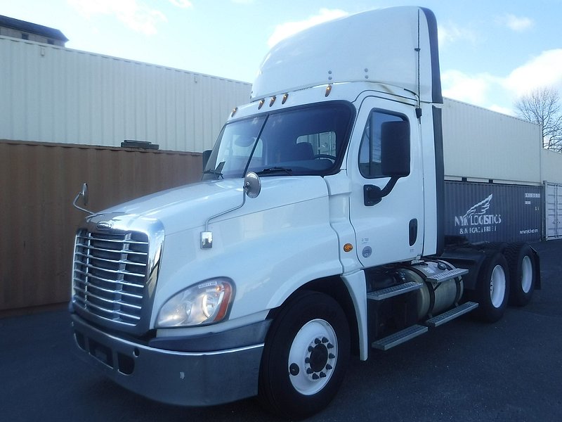 2017 Freightliner CASCADIA 125