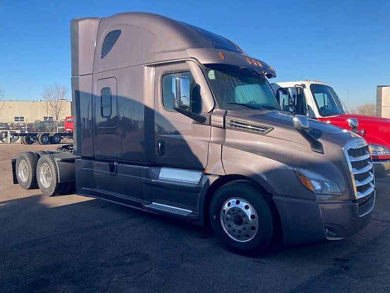 2025 Freightliner New Cascadia 