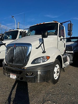 2018 International Prostar - Day Cab