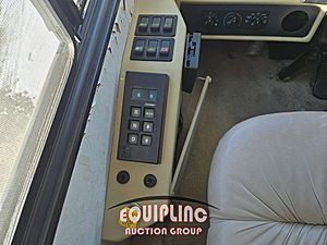 1996 COUNTRY COACH INTRIGUE