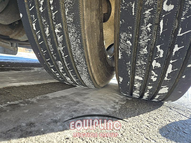 1996 COUNTRY COACH INTRIGUE