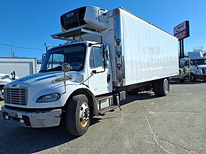 2017 Freightliner M2 106 - Day Cab
