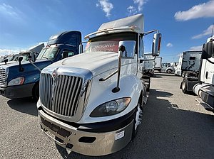 2017 International Prostar - Day Cab
