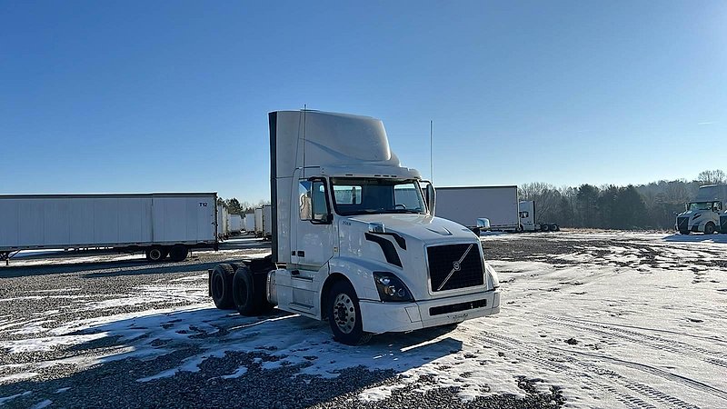 2018 Volvo VNL
