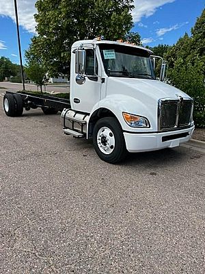 2025 Kenworth T280 - Cab & Chassis