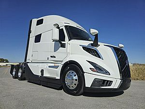 2025 Volvo VNL64TV04