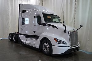 2025 Kenworth T680 - Sleeper Truck