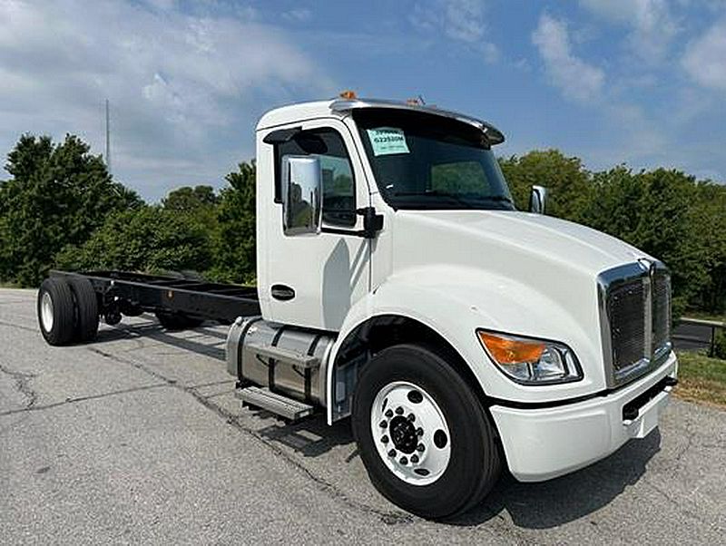 2025 Kenworth T280