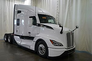 2025 Kenworth T680 - Sleeper Truck