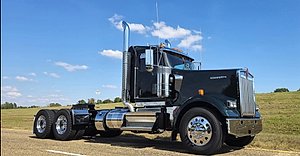 2025 Kenworth W900L - Day Cab