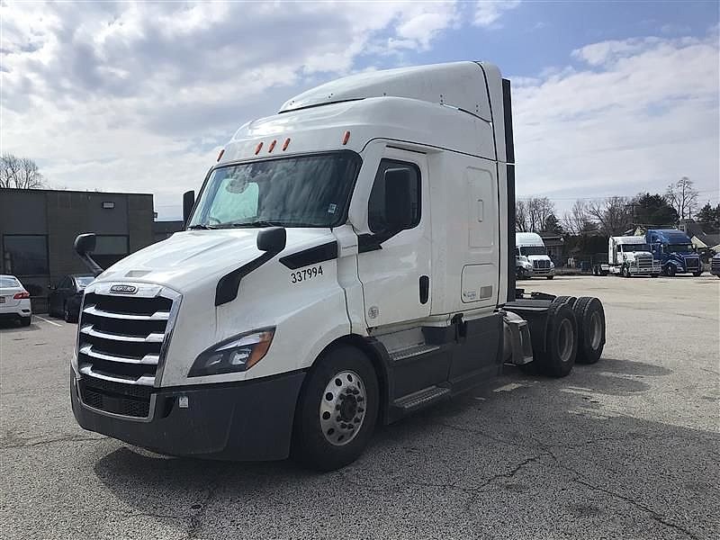 2020 Freightliner Cascadia 116