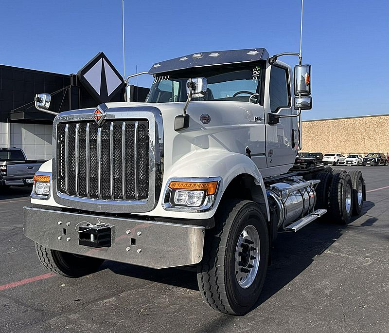 International HX520 with Robica Tank Single Compartment