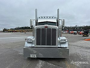 2022 Peterbilt 389