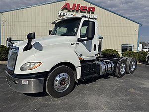 2018 International LT625