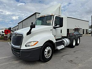 2018 International LT625 - Day Cab