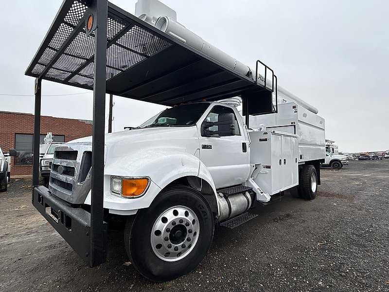 2013 Ford F750