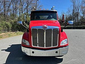 2019 Peterbilt 579 - Day Cab