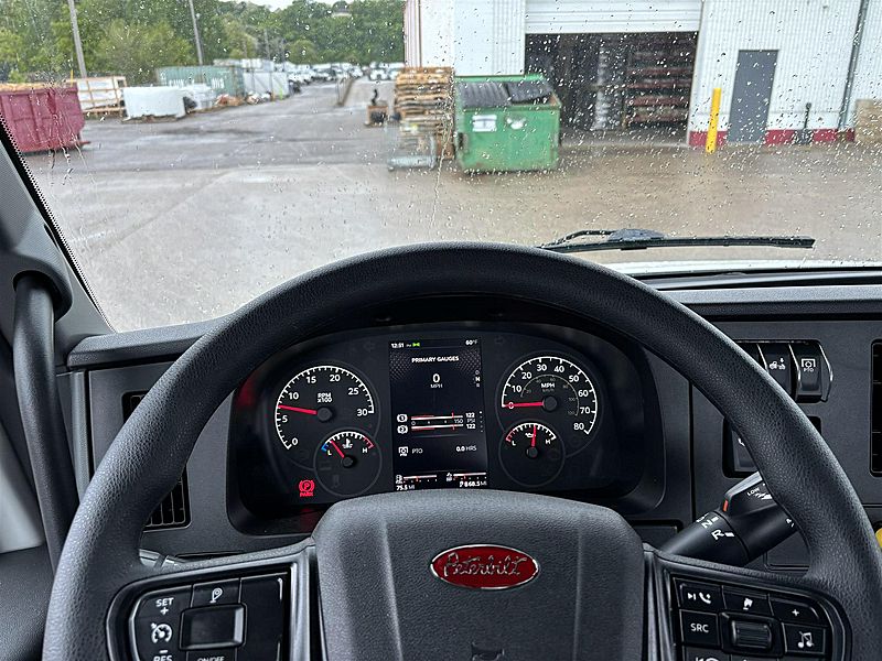 2026 Peterbilt 536