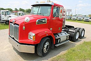 2014 Western Star 4700 - Day Cab