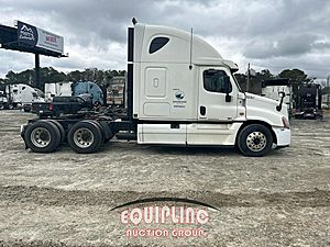 2011 Freightliner Cascadia