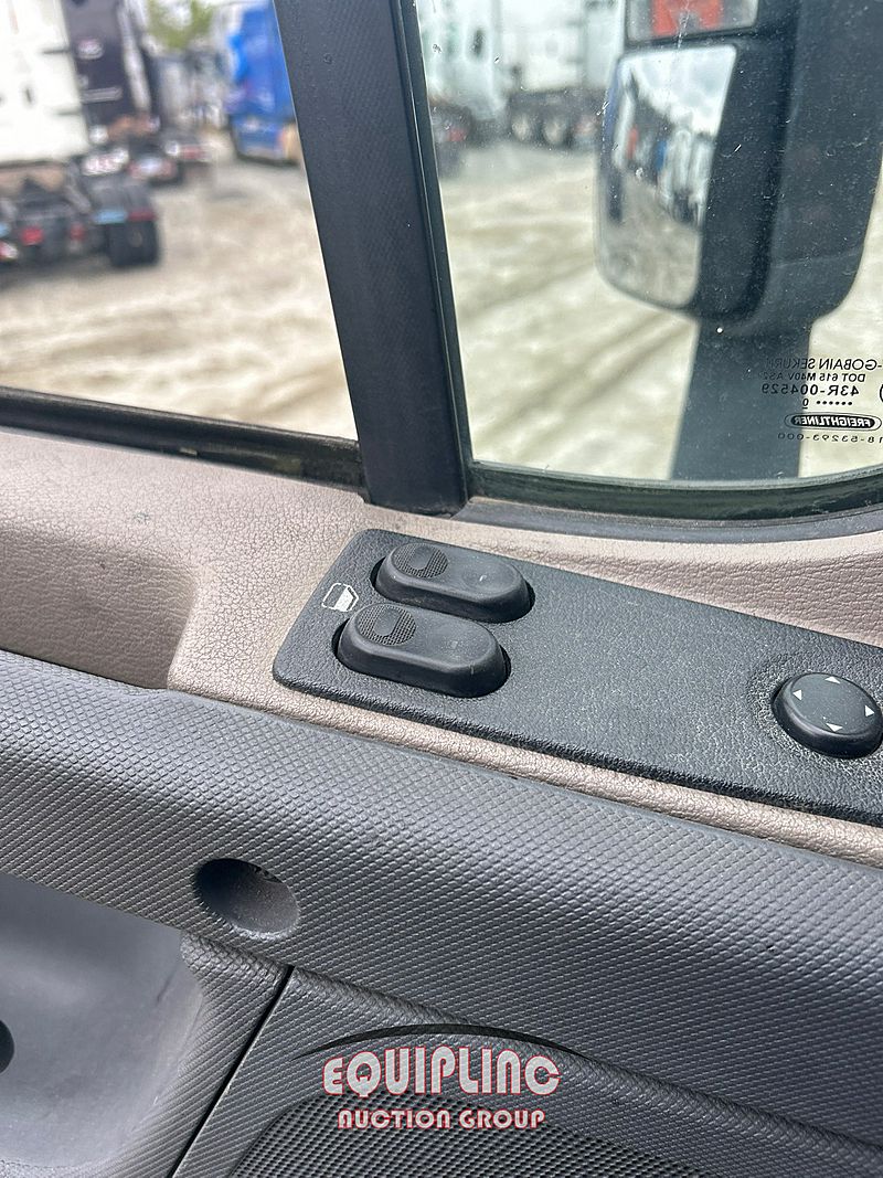 2011 Freightliner Cascadia