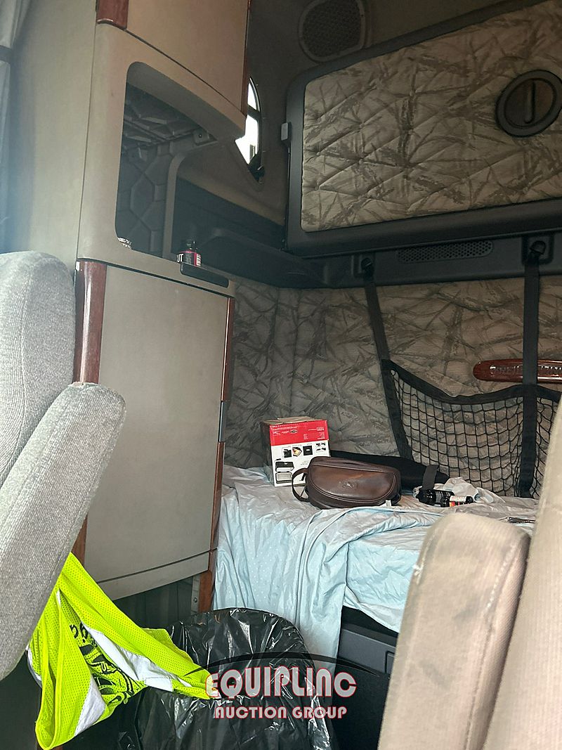 2011 Freightliner Cascadia