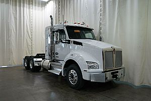 2026 Kenworth T880 - Day Cab
