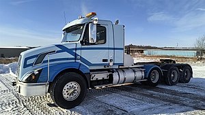 2017 Volvo VNX