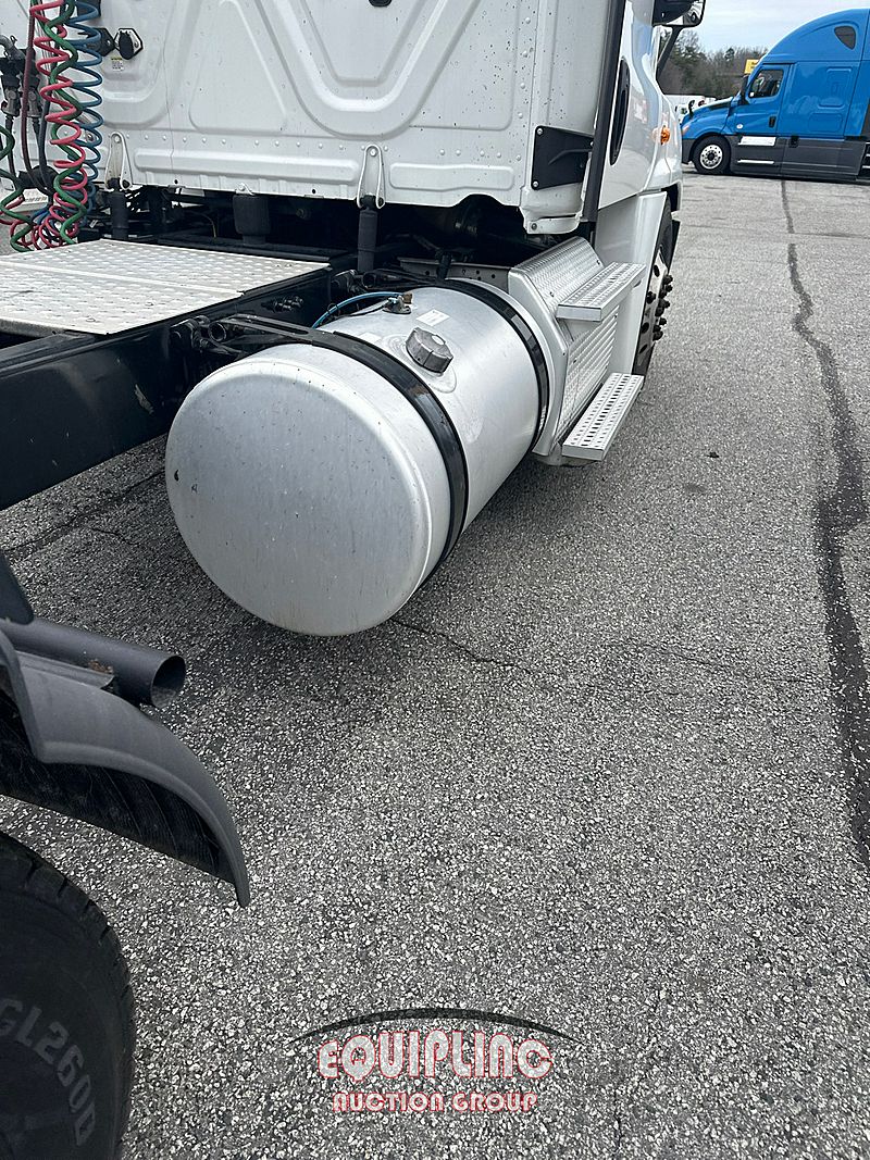 2019 Freightliner Cascadia
