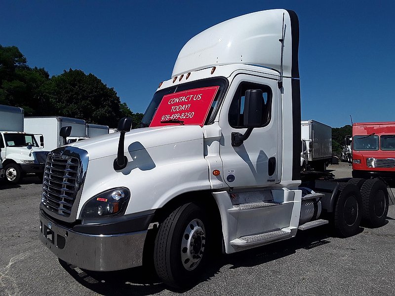 2018 Freightliner CASCADIA 125