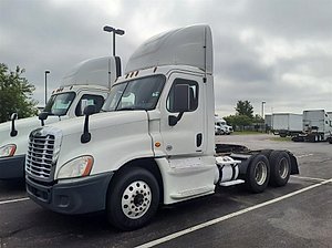 2017 Freightliner Cascadia 125