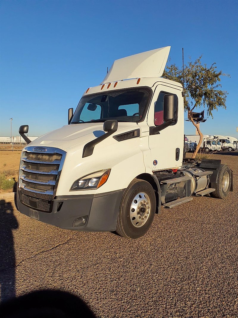 2020 Freightliner NEW CASCADIA 116
