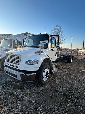 2018 Freightliner M2 106