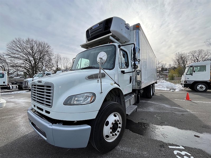 2018 Freightliner M2 106