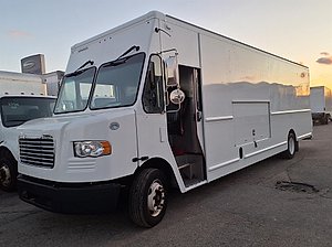 2017 Freightliner MT55