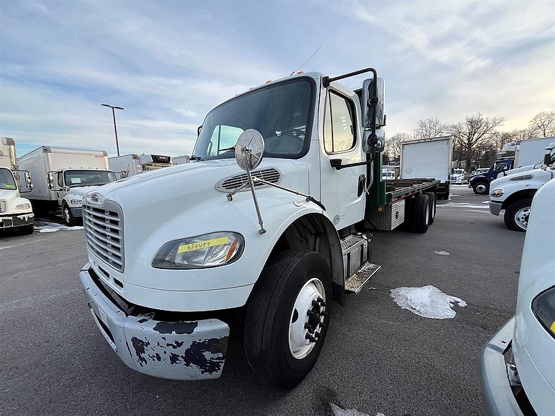 2016 Freightliner M2 106