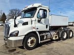 2018 Freightliner Cascadia 113